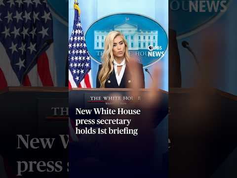 New White House press secretary holds 1st briefing